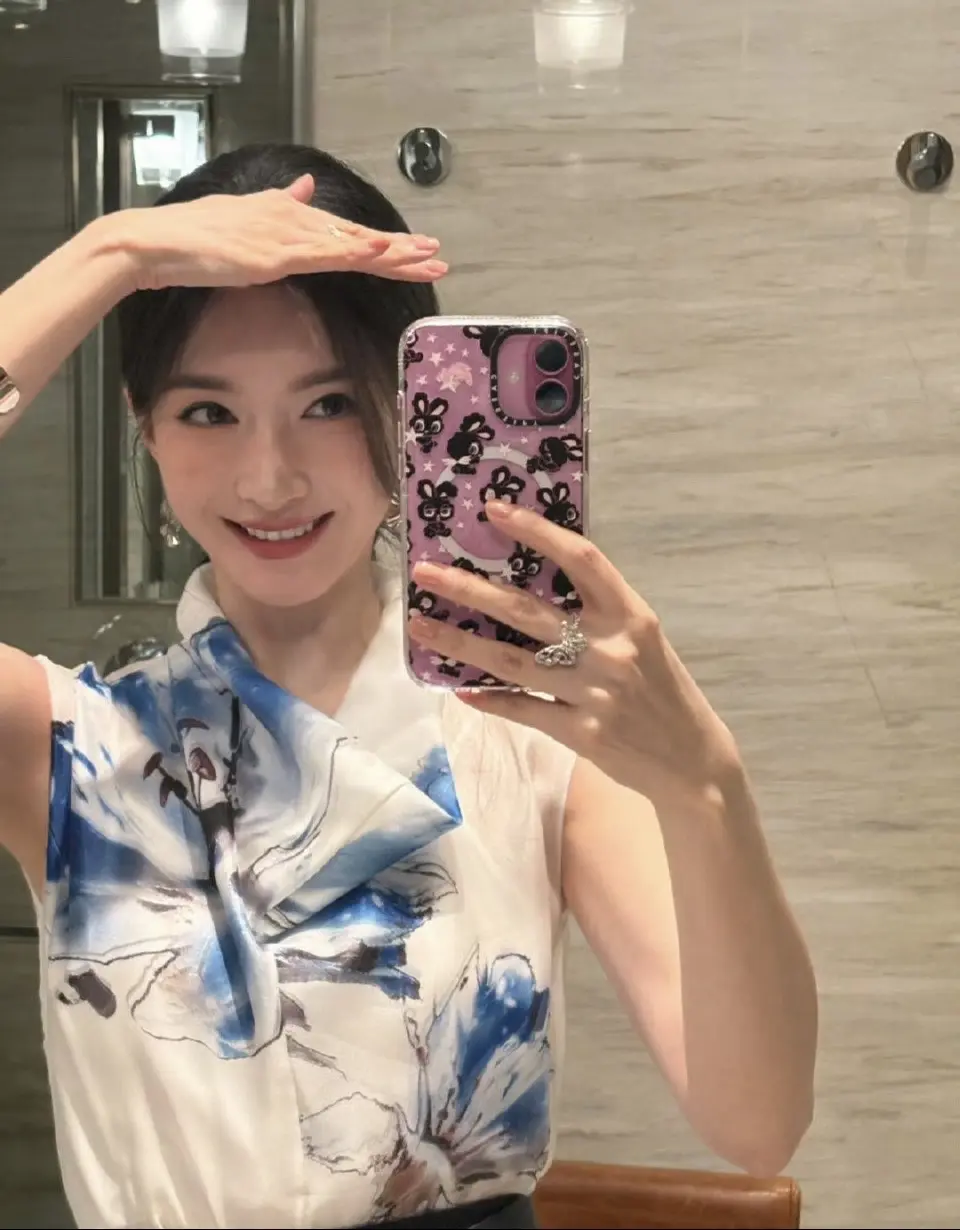 江疏影。