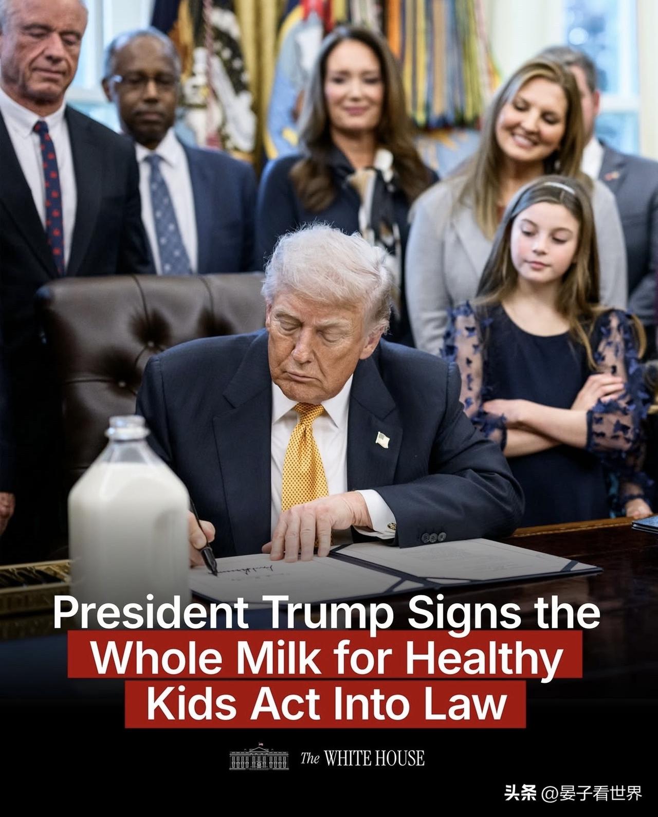 川普今天签署了健康儿童全牛奶法案。
	
President Donald J. 