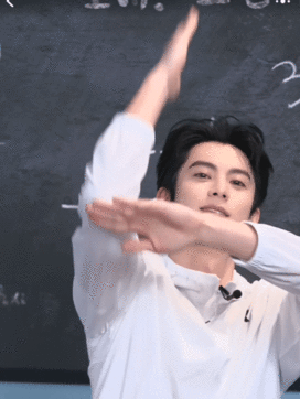 吴泽林吴泽林秦海璐听的同一种霸总文亲爱的客栈 一脸认真幻想职场生活，吴泽林也太可