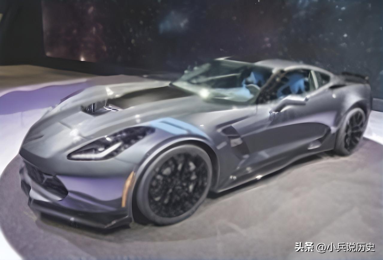 科尔维特 Grand Sport
该车在性能方面继承了科尔维特赛车的基因，并在外