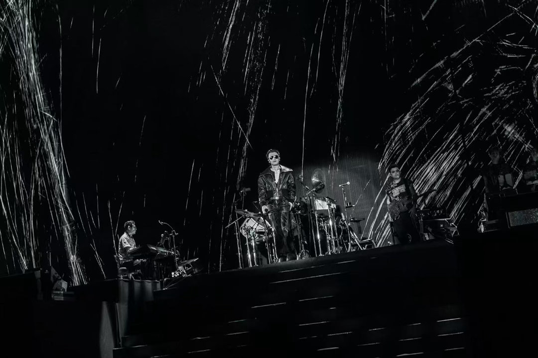 谢霆锋跳上OverDrive了 有些人的“不跳舞”，比跳舞还好看。谢霆锋配Ove