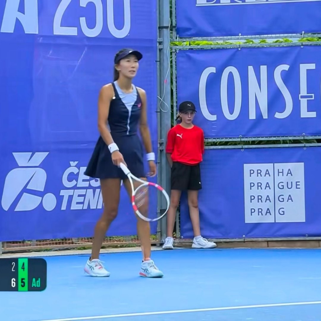 WTA250🇨🇿布拉格站女单首轮🇨🇳袁悦6-3/4-6/1-6🇨🇿巴