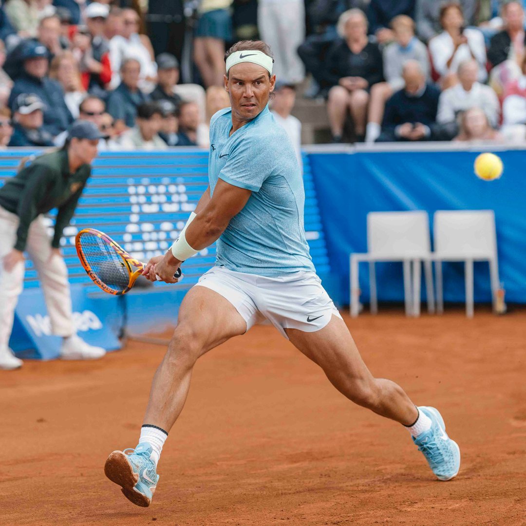 纳达尔虽然没能守住开场3-0的领先优势，但盘末5-5战平的关键时刻，他再度取得破