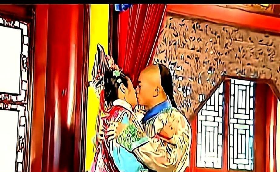 25年过去了，300万人疯狂点赞的经典吻戏，竟是演员紧张到发抖的“失误”。
林心