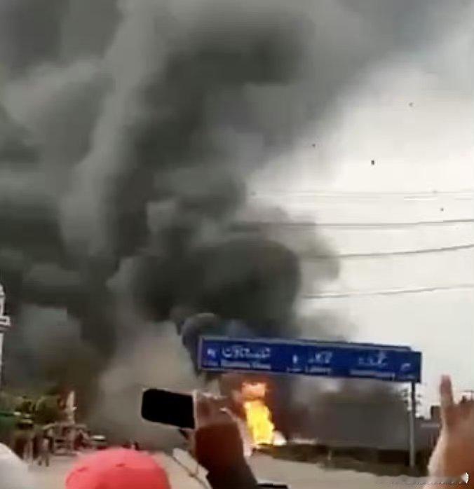重磅：又一个25:0，巴铁亮出中国反无人机王牌武器！ 今日凌晨的防空警报声响彻巴