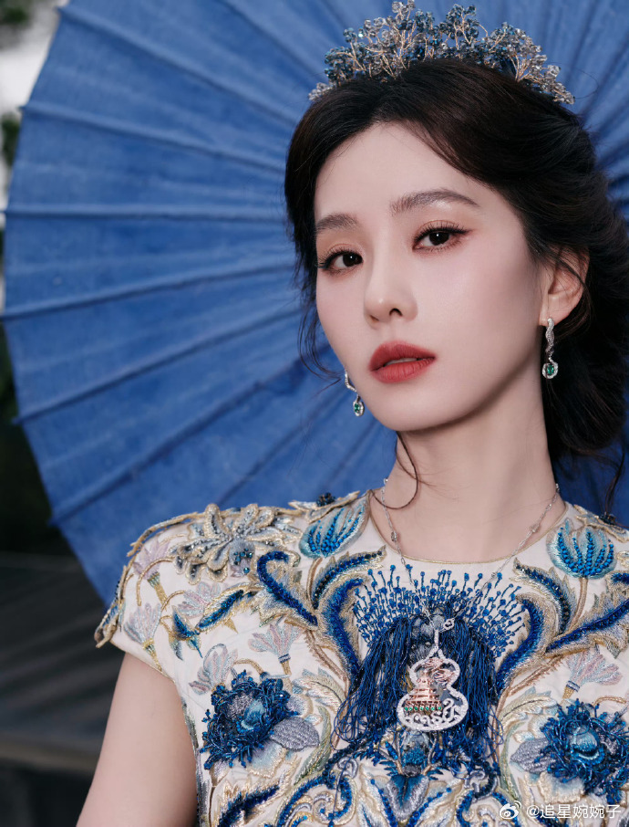 刘诗诗感谢复刻龙葵头冠网友 非遗文化与经典角色双向碰撞，龙葵头冠重现眼前，看着就