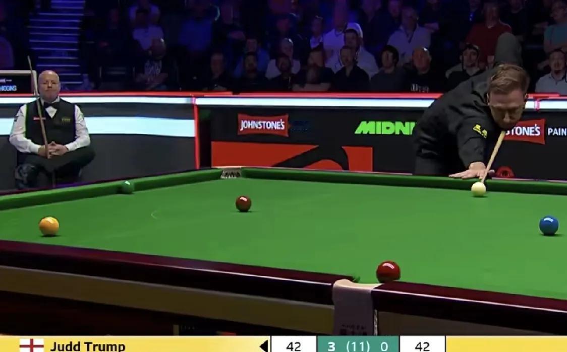 斯诺克大师赛首场半决赛，特鲁姆普3-1领先希金斯，进入中场休息。

开场，特鲁姆