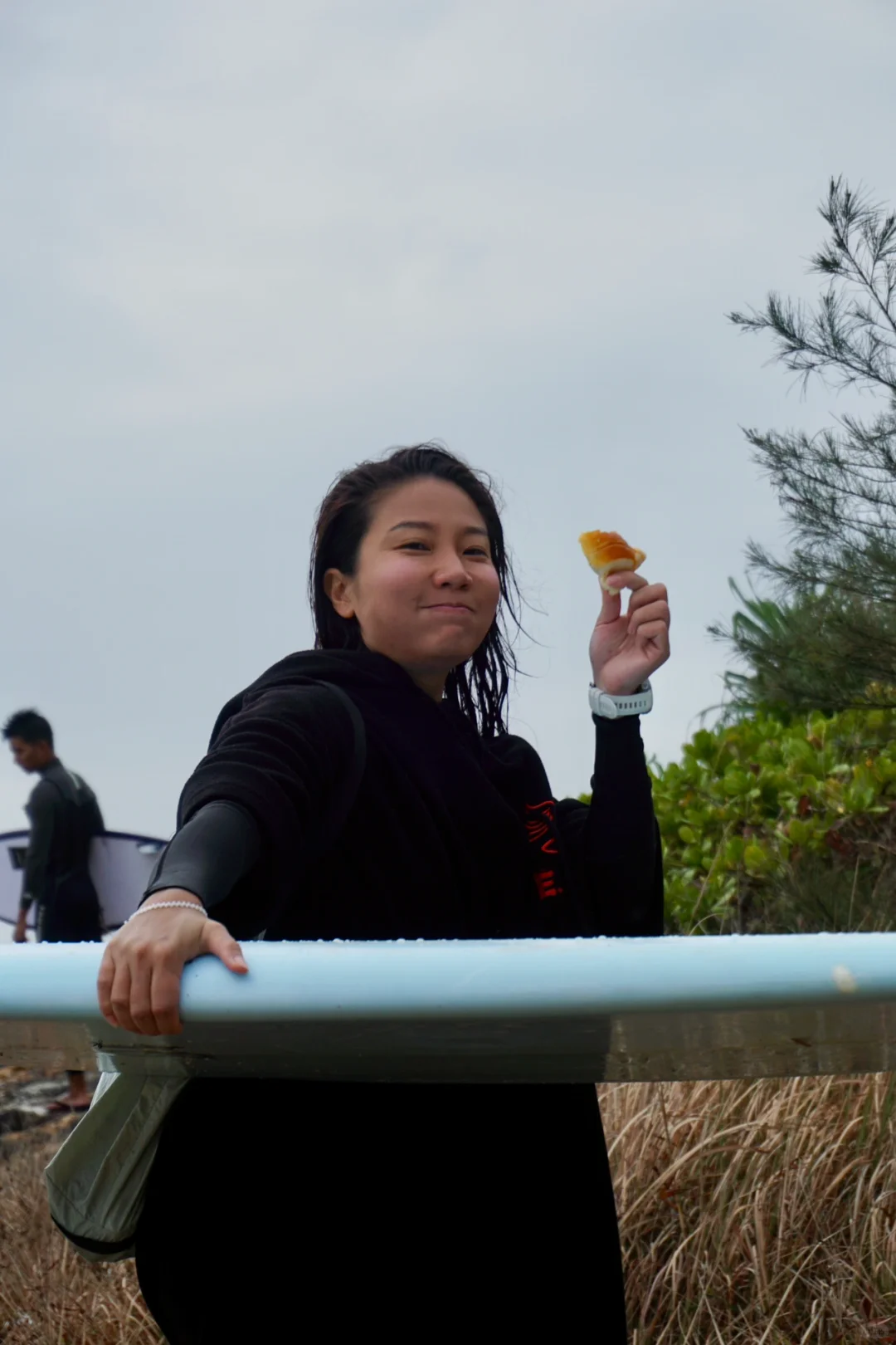 仙女们冲完2米大浪后的真实样子