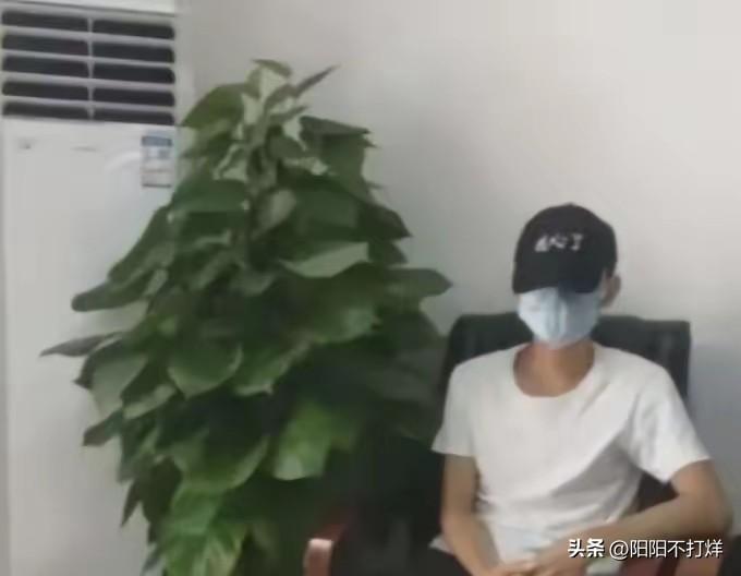 湖南，一小伙带女友入住酒店，发现没带避孕套，无奈之下，他只能使用酒店房间收费的，