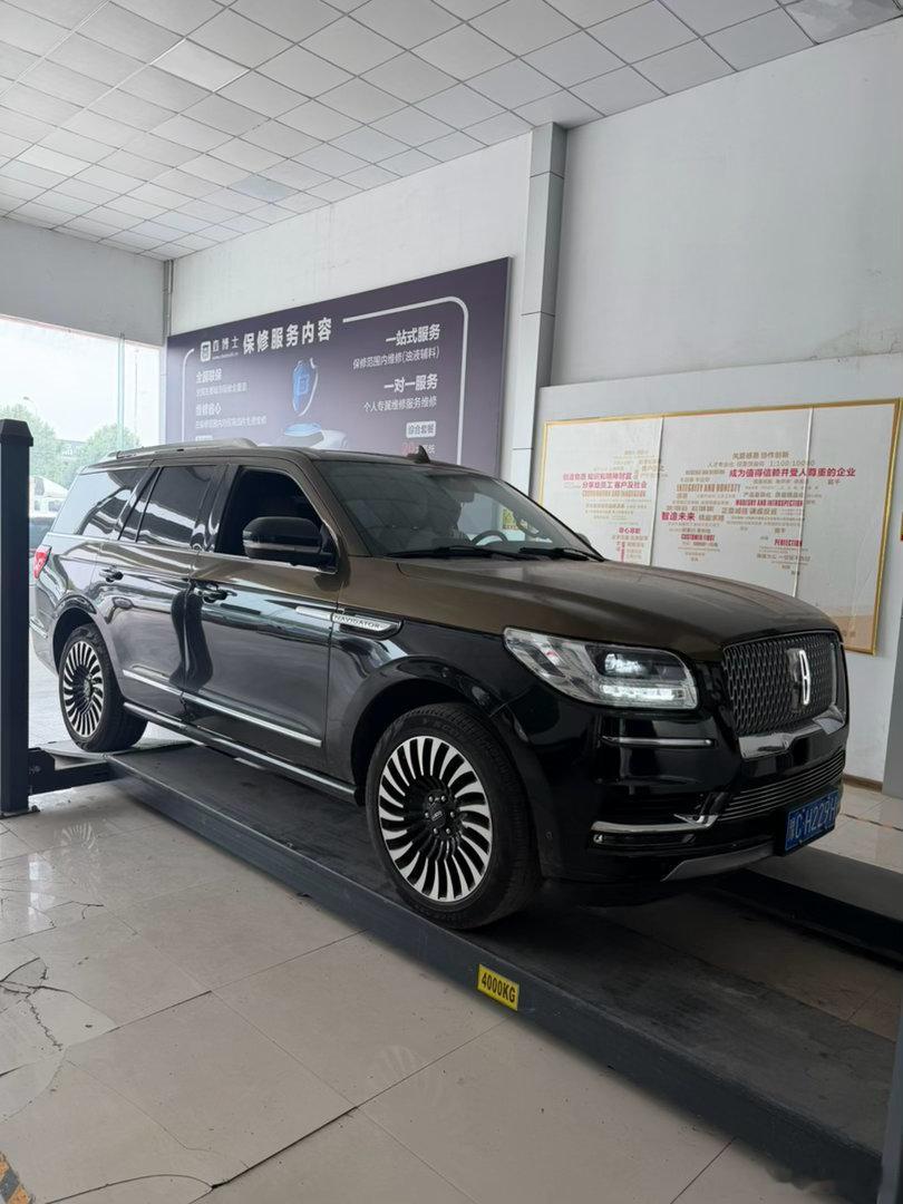 在洛阳买车 给我车的同行说很多年前给过我一台3万公里的日产贵仕 说实话 想不起来