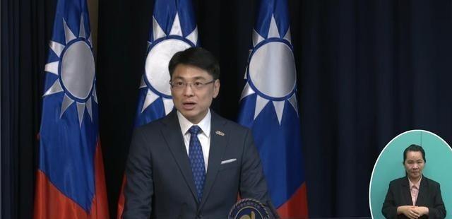 7月21日，在仁爱礁海域附近中菲再度发生摩擦后，菲律宾军方随即对外宣称中国海警使