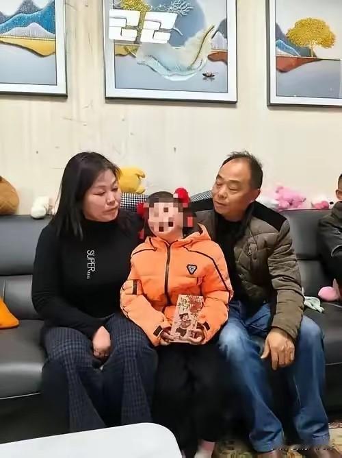 湖北女子到武汉当保姆，哪料，2个月后，雇主突然失联，她只好自费把婴儿抚养到3岁。