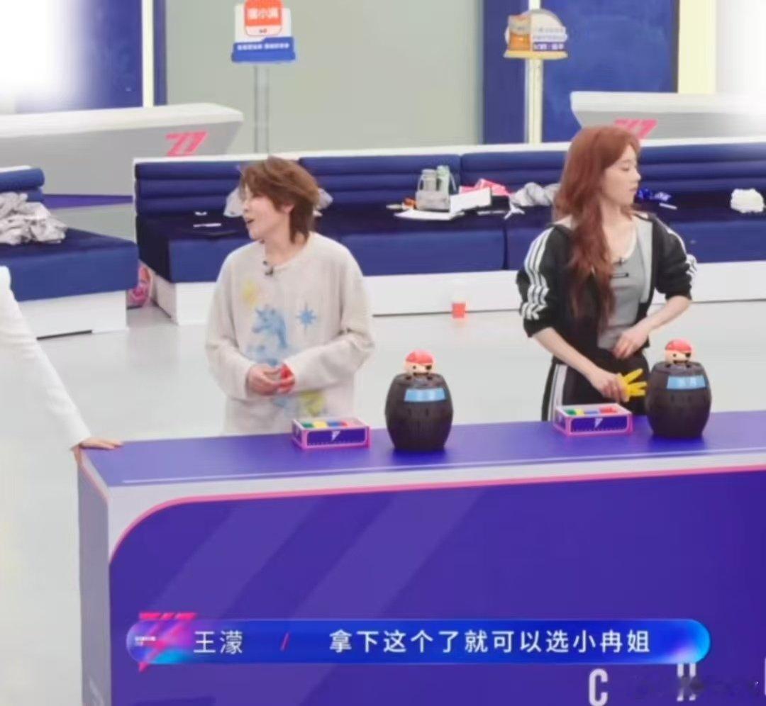 王濛选曲全是为了李小冉唐艺昕从风格到气质精准匹配，王濛选曲处处为李小冉唐艺昕着想