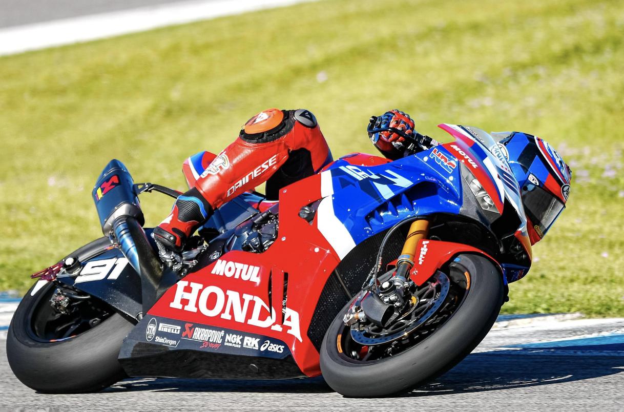 WSBK 法国站老故事｜马格尼库尔不止加冕，充满摔车与反转的名场面。
聊即将到来