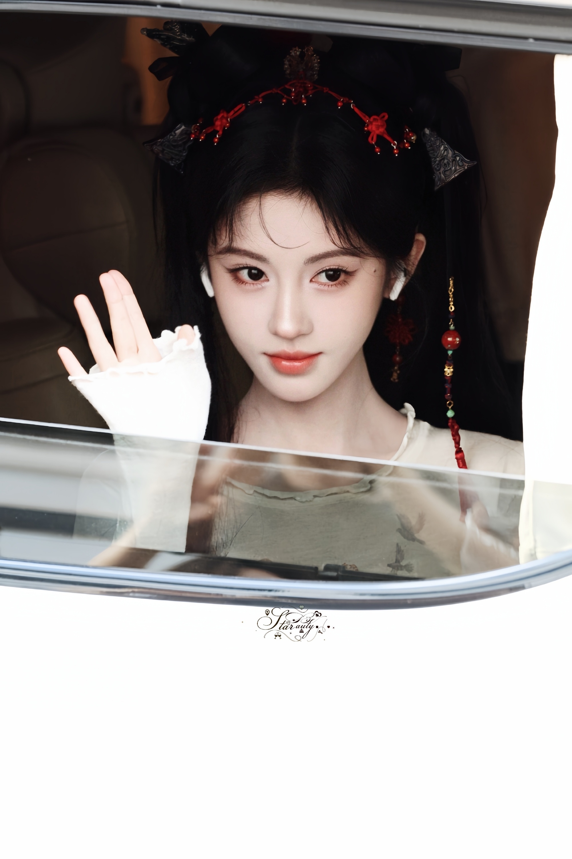 鞠婧祎[超话] jjy和鞠婧祎一起向新而生jjy鞠婧祎出道十三周年 “我把喜欢折