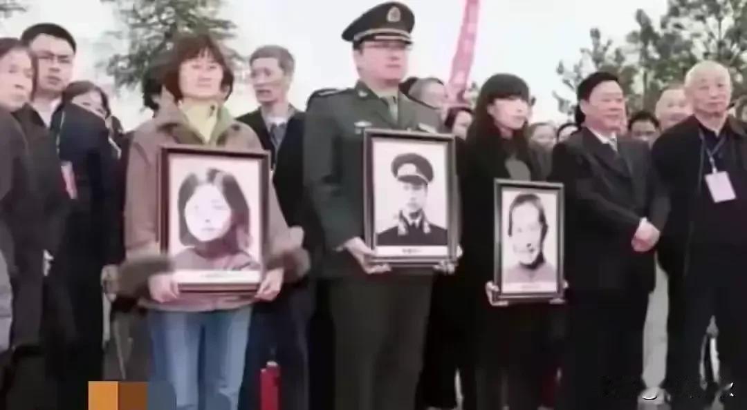 2011年3月的北京八宝山革命公墓第一室，空气肃穆得几乎凝固。陈赓的长子陈知非、