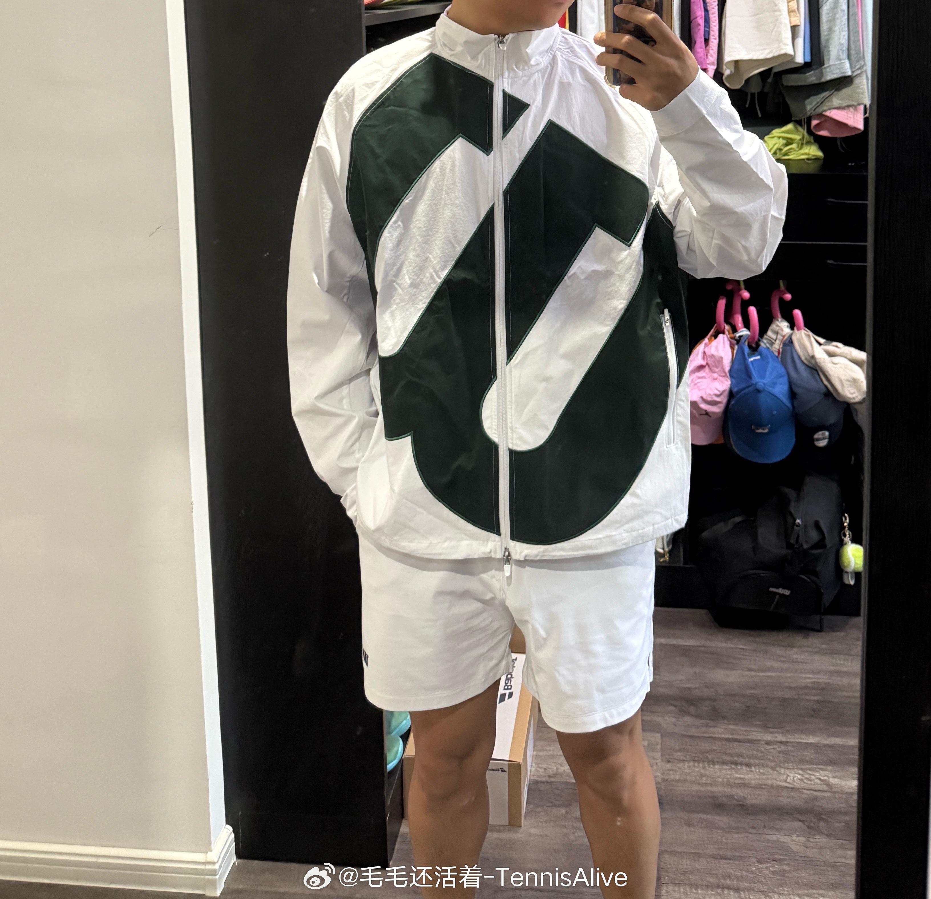 网球搭子崴脚骨折要休息好久。健身搭子要做下颚手术至少休息两个月。好朋友们工作忙的