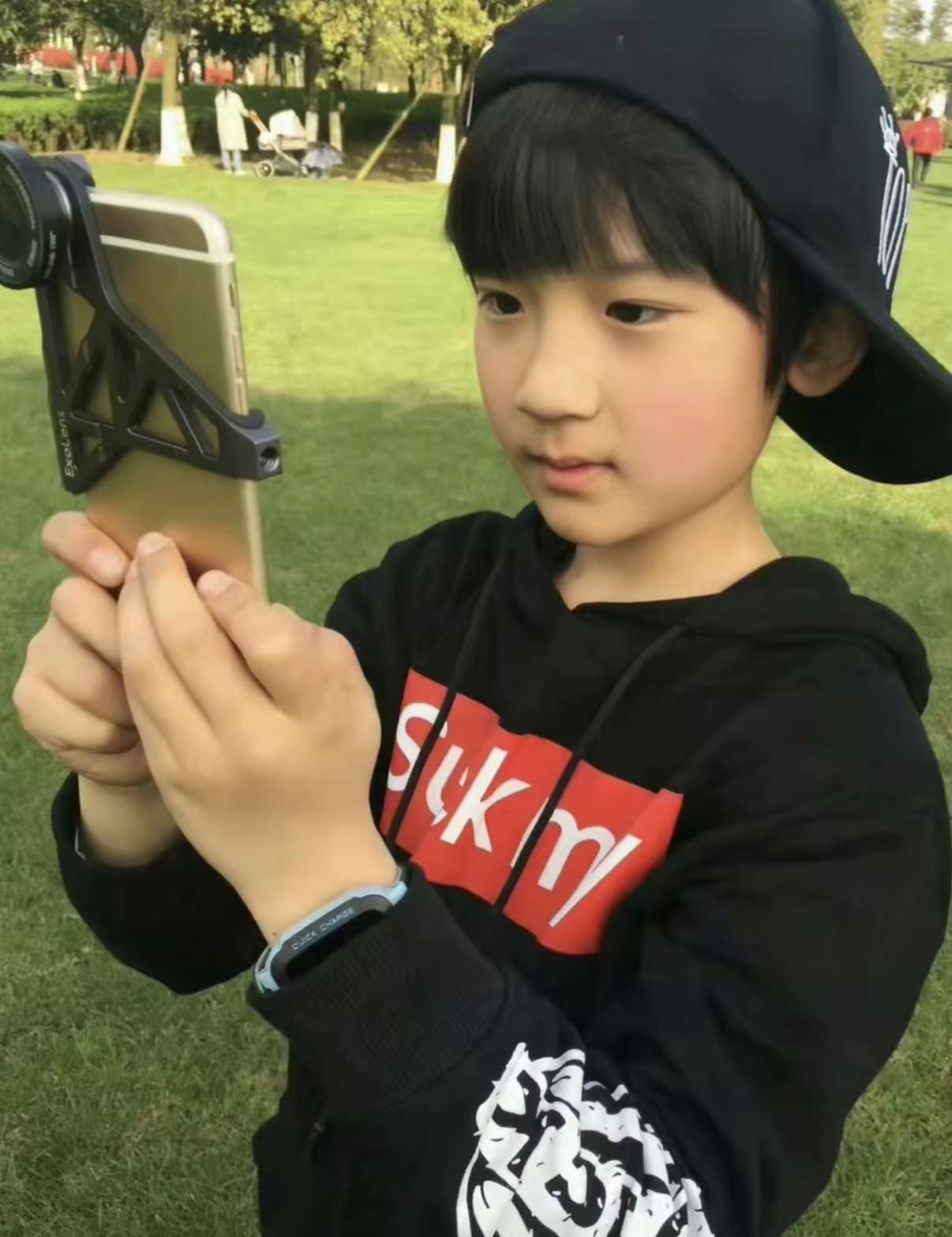 理解责任 懂得承担 就是有成就的。“所以每当我感到脆弱的时候，我都会在心里默念‘