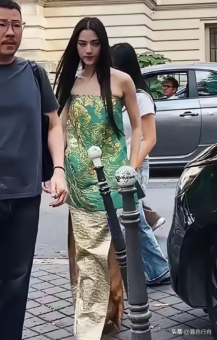 娜然好不好看
我就不过多评价了
但是想说一点，我第一眼的感受，那就是感觉她好像一