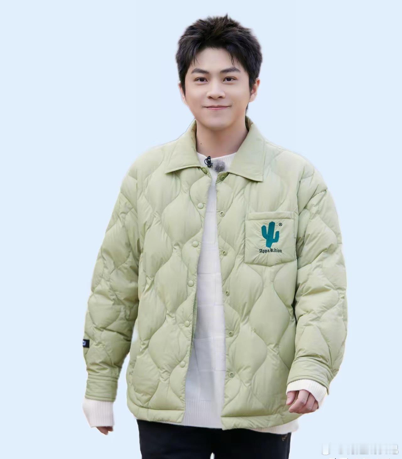 《我们的美好生活》里，武艺有点不好意思地说:“我167cm。”林心如立刻接话：“