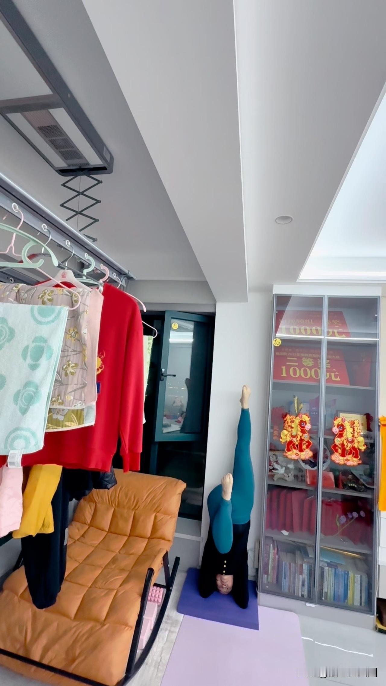 晒图笔记大赛深夜的拉伸是一天中最放松的时刻，是自己与自己的一场心灵对话，是自己对