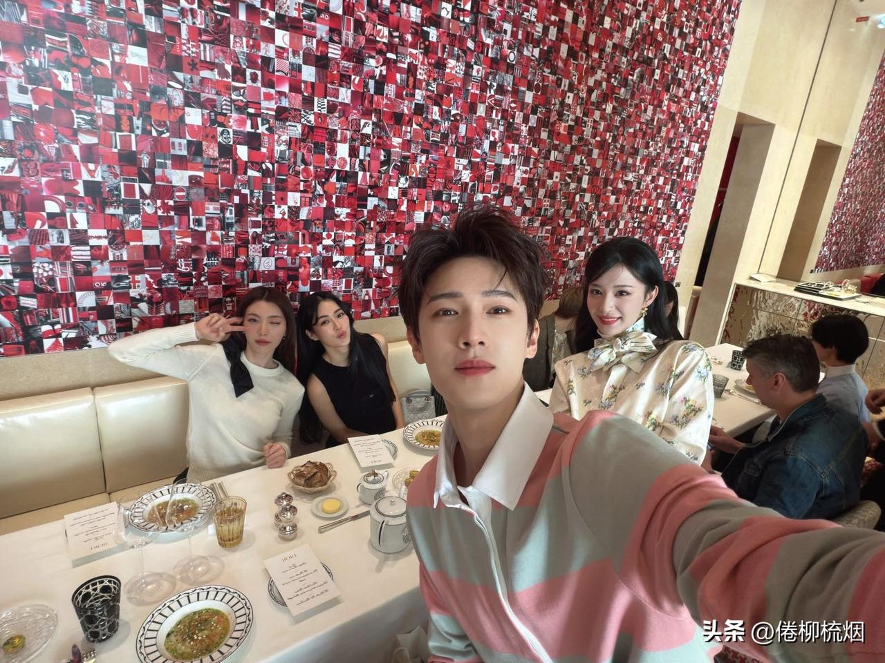 Lingling邝玲玲、Orm与李昀锐、王楚然的聚会。。[鼓掌][鼓掌]