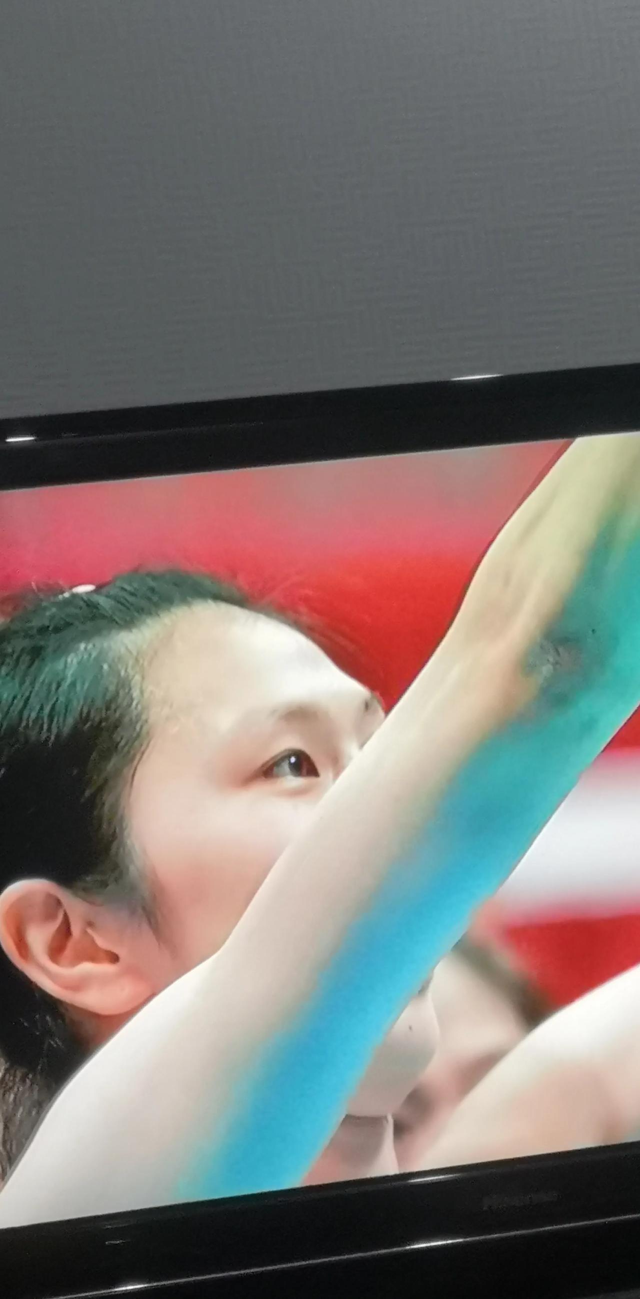 随着吴梦洁的一记重扣得分，中国女排拿到第三局的决胜分，中国女排3：0战胜日本女排