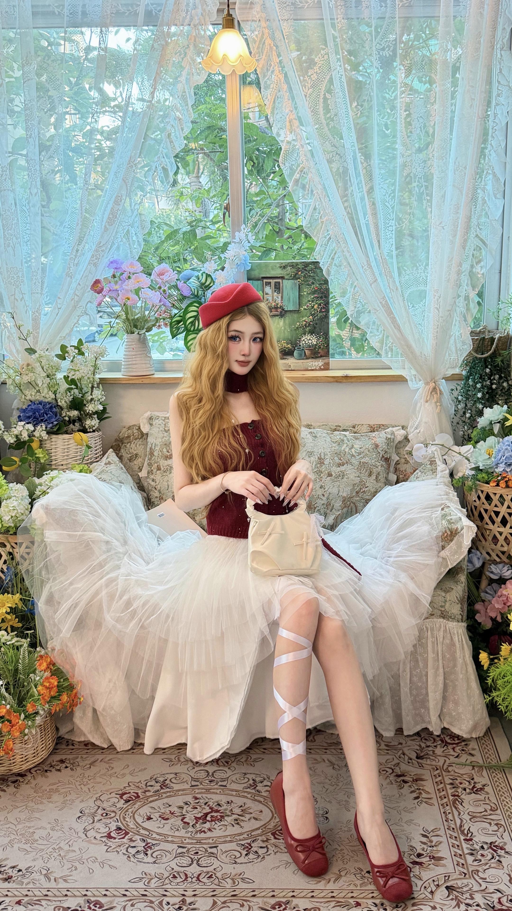 𝐆𝐢𝐫𝐥 𝐢𝐧 𝐅𝐥𝐨𝐰𝐞𝐫𝐬 🌷 °ʚ🩰ɞ°