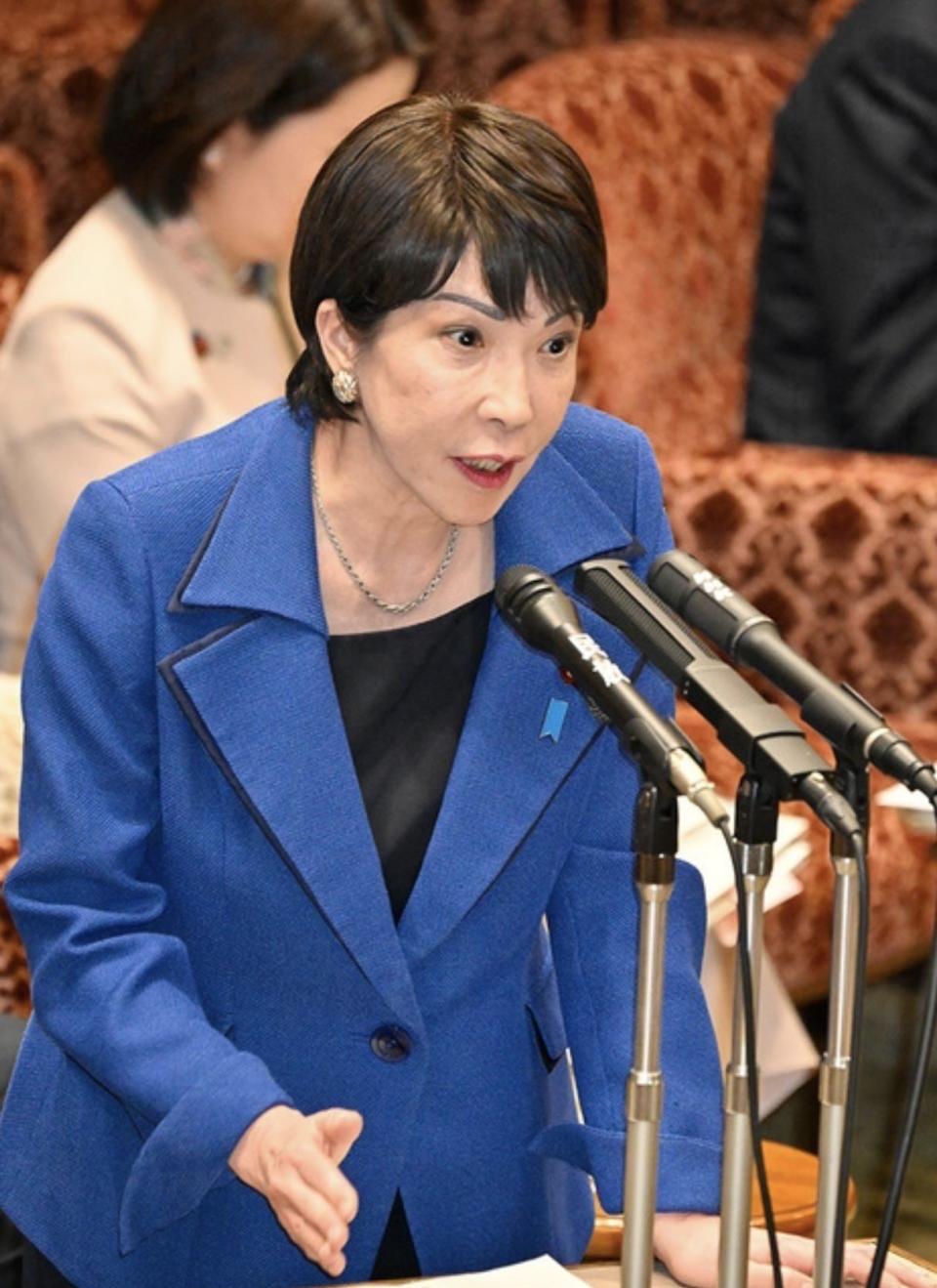 高市早苗访美归来不到24小时，日本外相茂木敏充便接连宣布两项重大决定：一是在美以