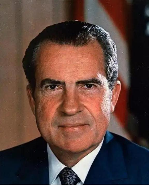 尼克松晚年坦言：他很后悔当初访问中国。
 
尼克松为什么会这样说？

这一表述并