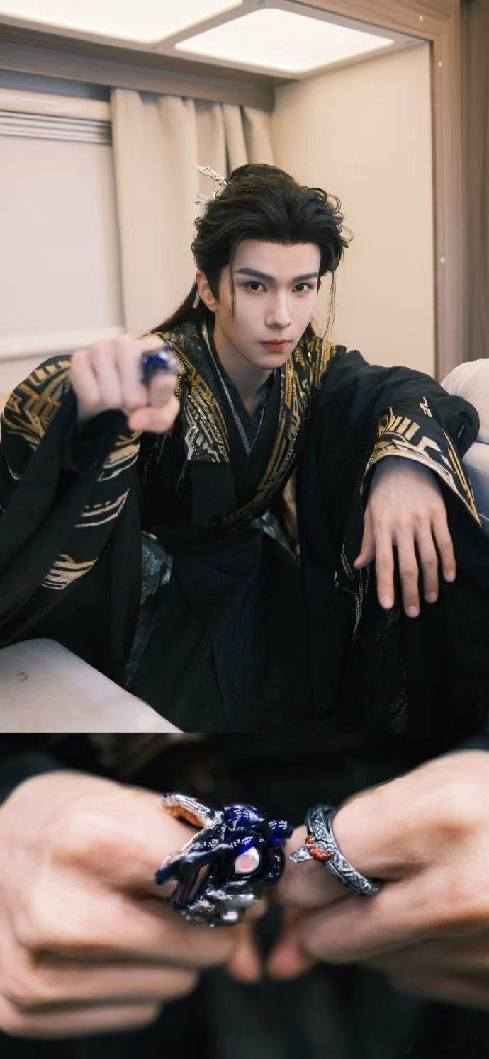 跟家人看收官文都夸，侯明昊入青云收官发文 ?心智的《入青云》群像个个鲜活，侯明昊