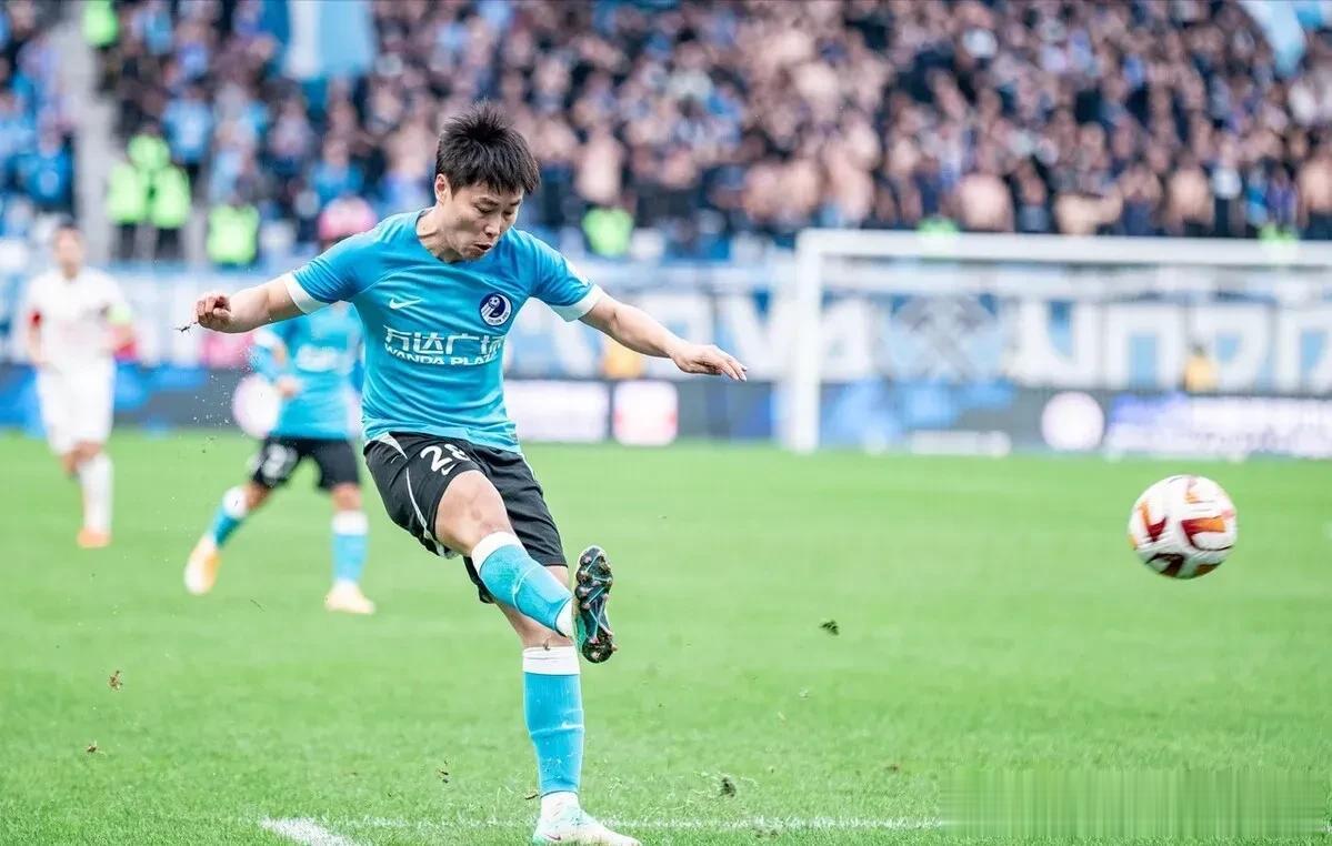 大连人队降级了，费煜费主任的话耐人寻味！
费主任说的不无道理，大连人队的国内球员