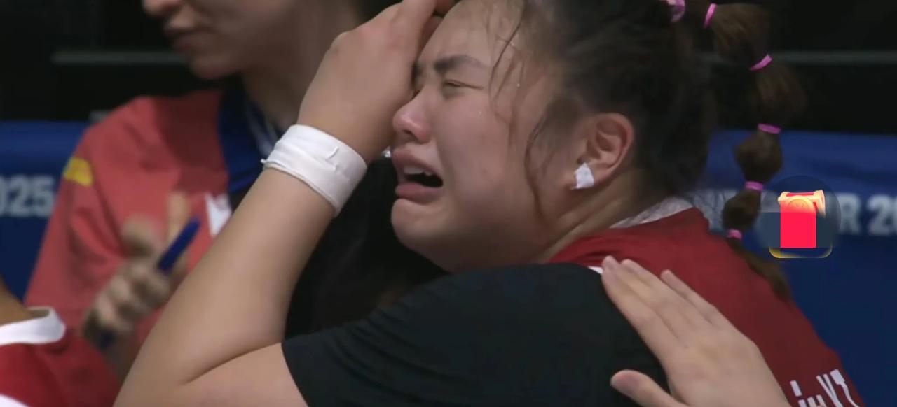 大宝贝的眼泪
     一一致刘禹彤

向不屈的命运挑战
向世俗和偏见发出质询