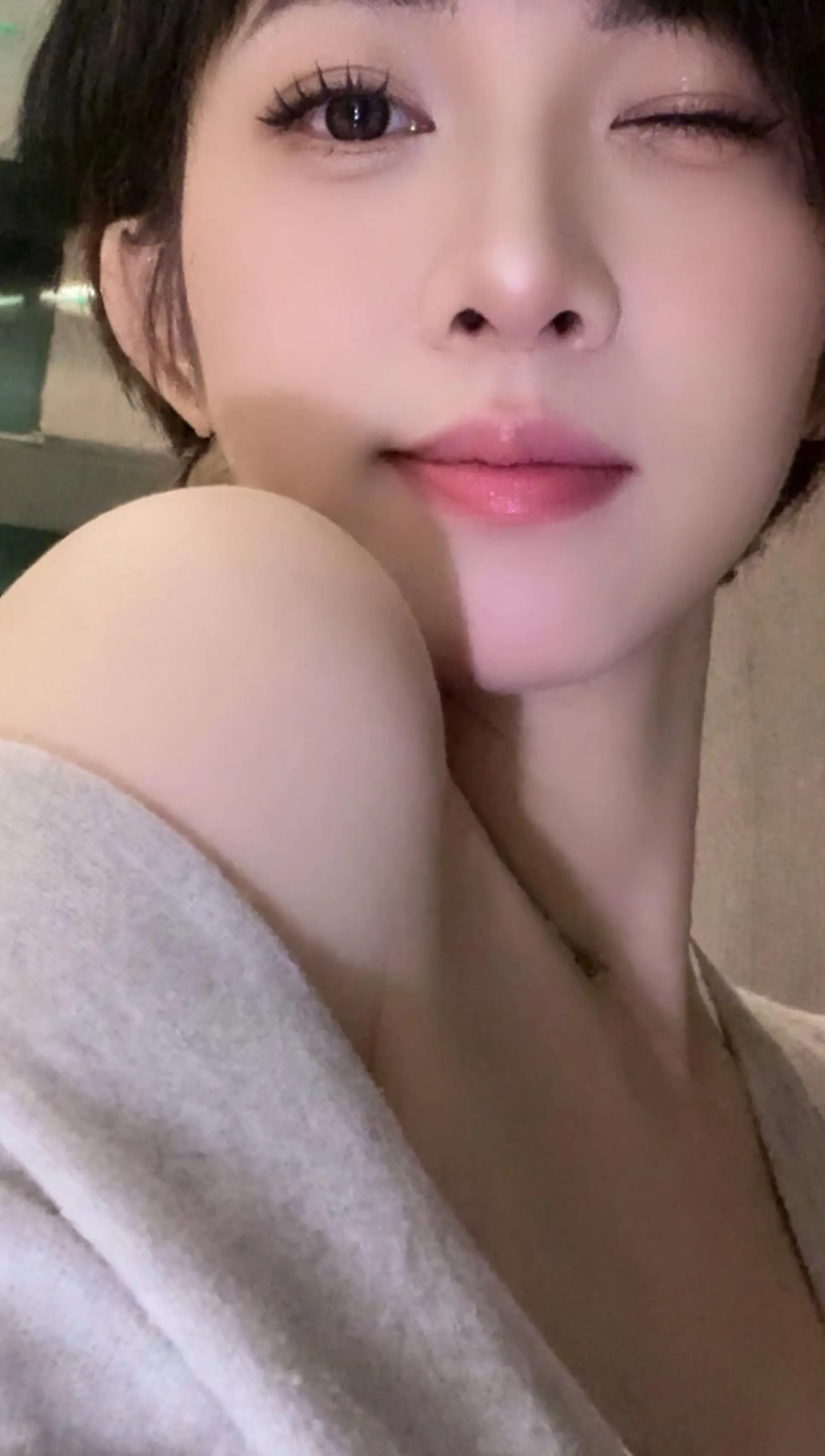 纯欲天花板 耽误你几秒心动一下 又纯又欲的我 温柔御姐 简单自然的素颜妆容教程