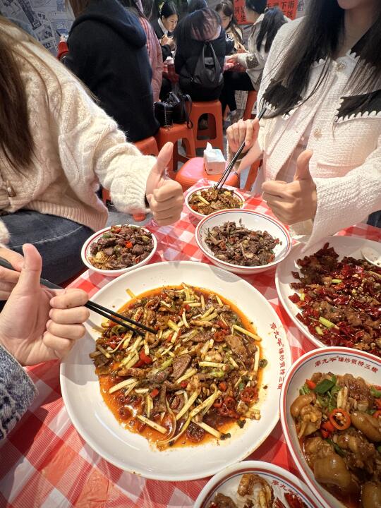 在柳州坠值得夸赞的炒菜馆（平价又好吃😋）