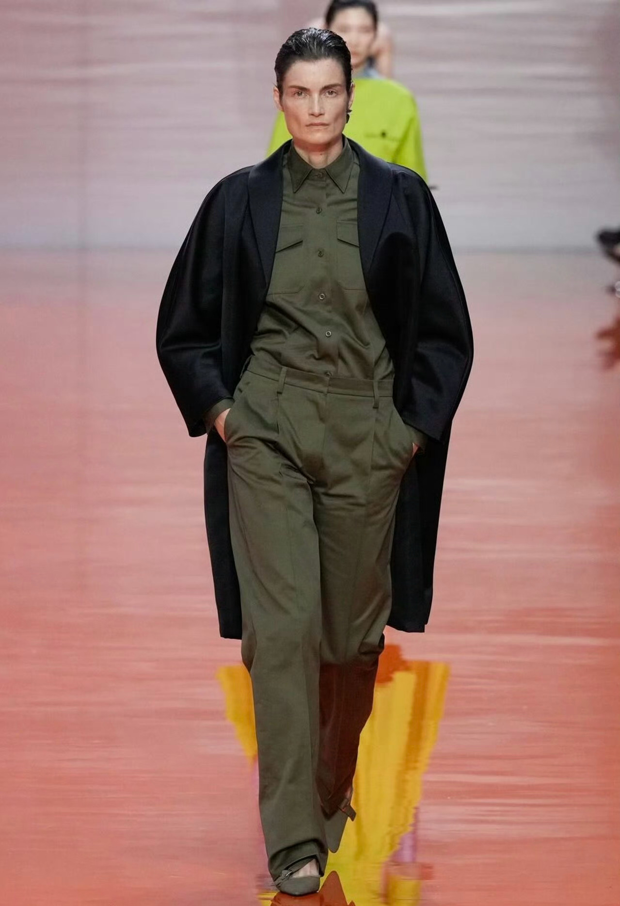 Prada 2026春夏女装系列由创意总监Miuccia Prada 与Raf 