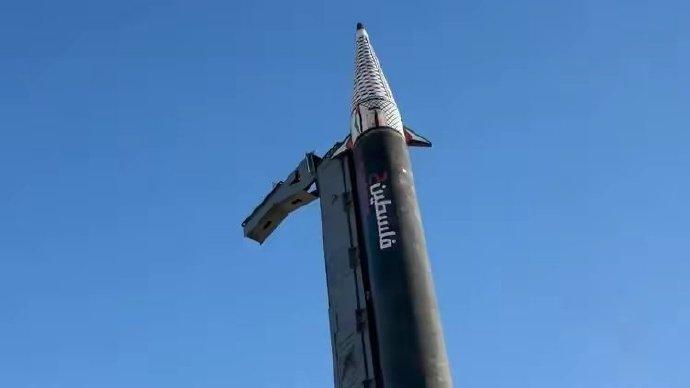 这次轮到伊方发布撤离令了，当地时间3月16日深夜，革命卫队发布警告，在未来数小时