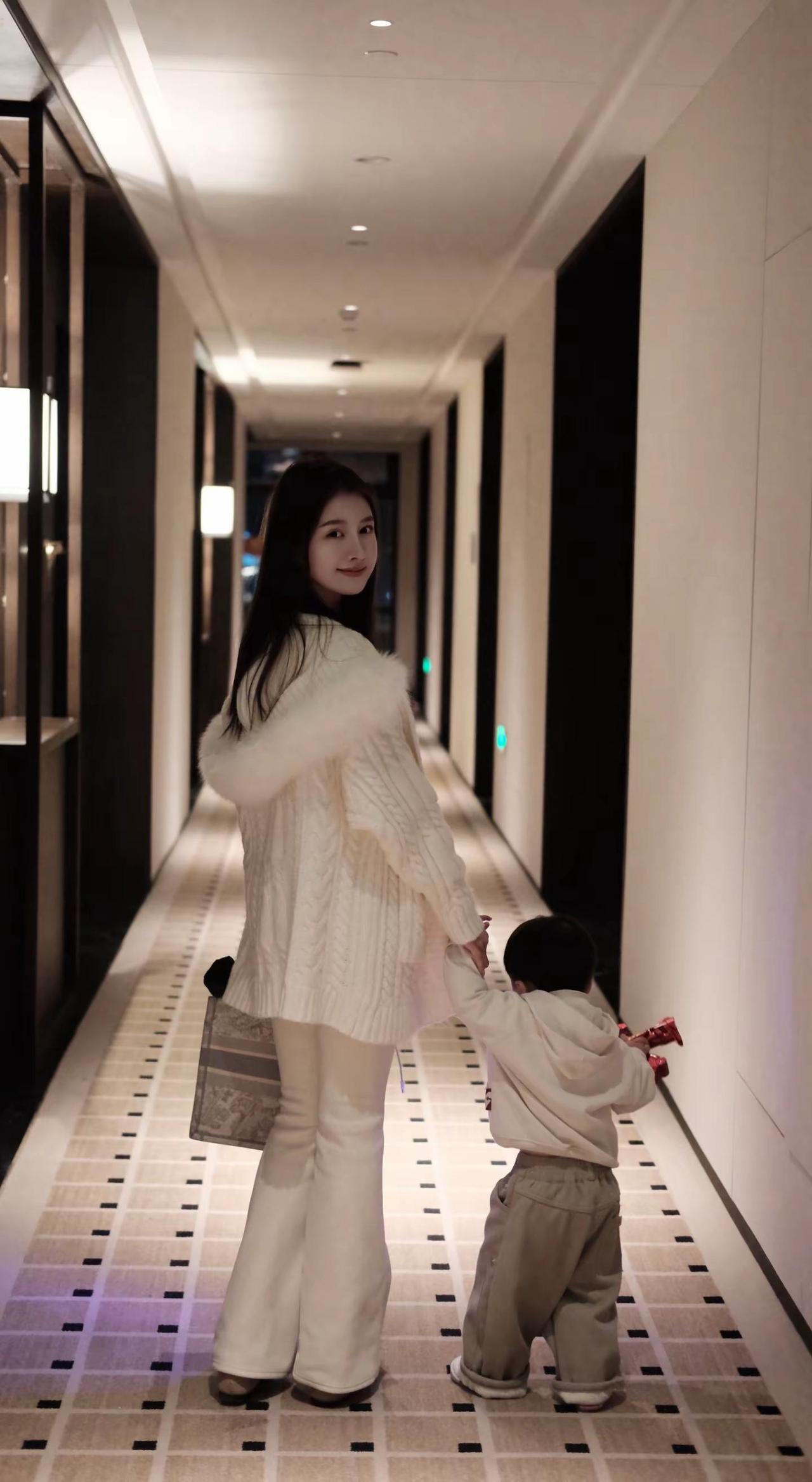 我有家了 我有孩子了哈哈哈