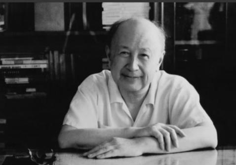 2008年年底，一辈子不看电视的钱学森突然跟儿子说：“支个电视行不行？贵不贵啊？