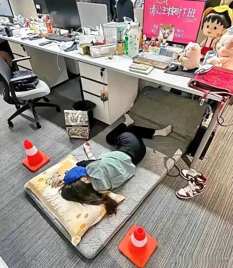 “这就是全公司绩效第一人！”