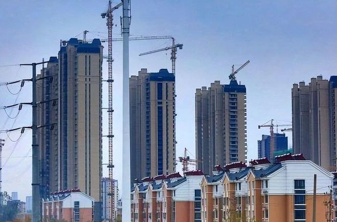发改委谈城镇化，加快农业转移人口市民化，释放了哪些房地产信号？
城镇化绝对不是房