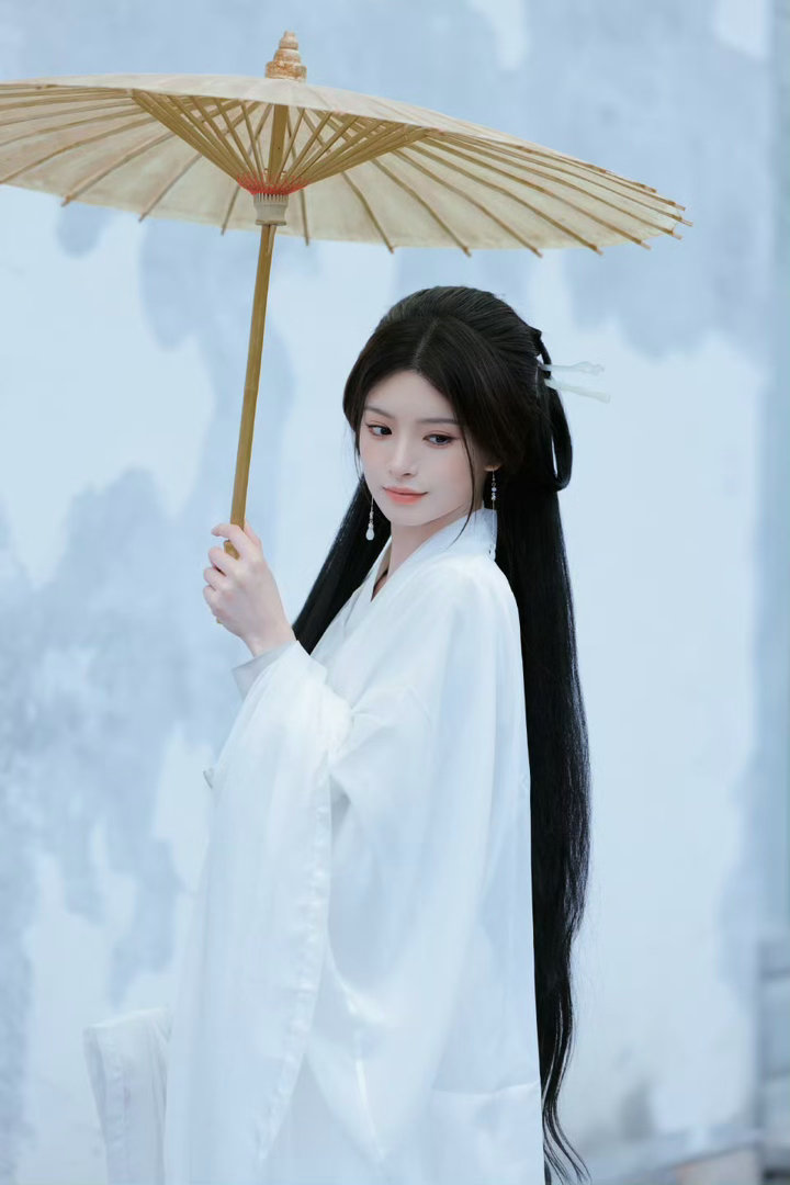 王怡人想演赵丽颖刘诗诗的妹妹赵丽颖刘诗诗把王怡人钓成翘嘴了 王怡人谈演员发展路，