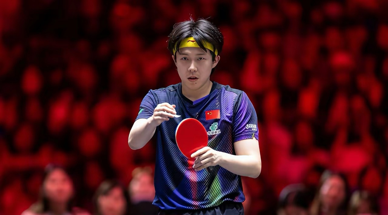 王楚钦能火，真不是靠炒作，全是凭真本事和人品圈粉。他现在是男单世界第一，大赛成绩