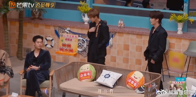 汪苏泷推荐王赫野上歌手2026 华流搭子互动太欢乐！汪苏泷王赫野录 VCR 一捧