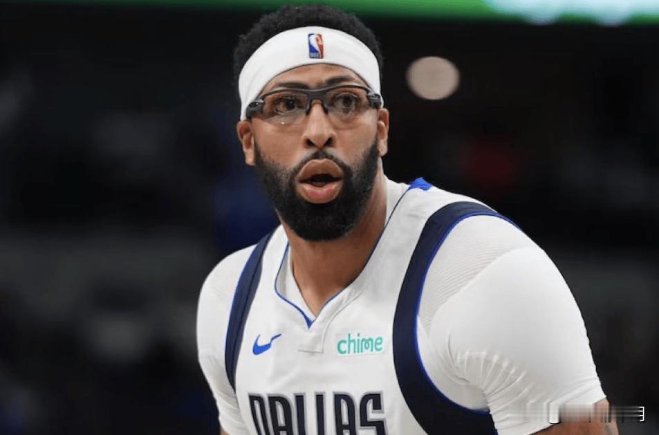 ESPN：联盟各队对交易安东尼-戴维斯普遍持谨慎态度

11月24日消息，据ES