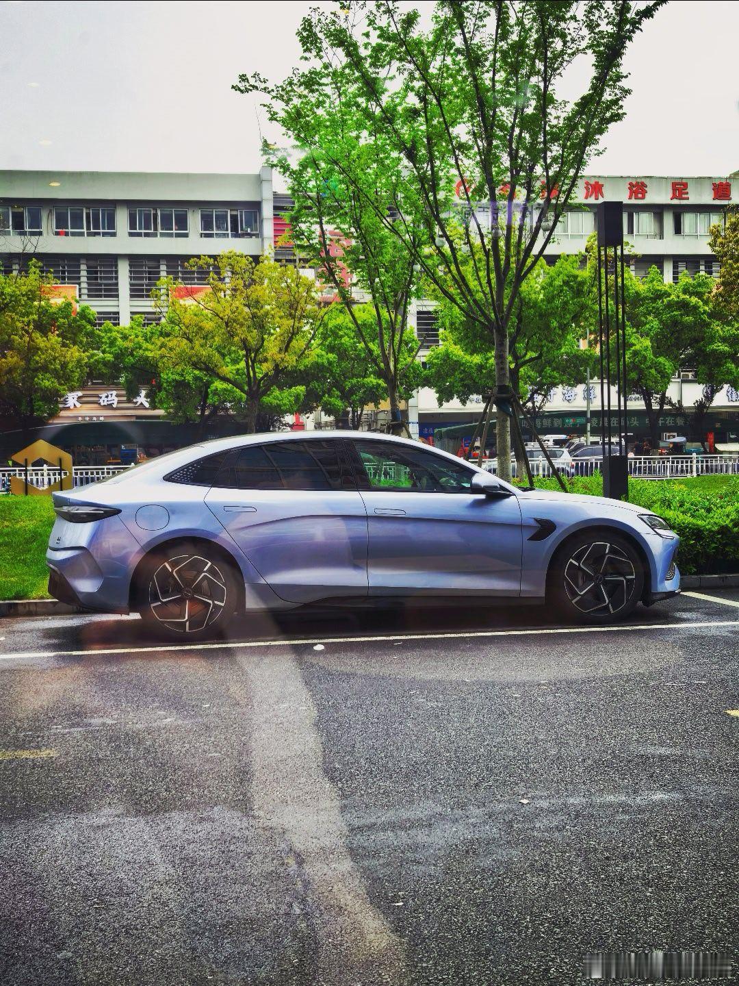 颜值这块，还是拿捏绝大多数车吧比亚迪大v聊车新能源大牛说