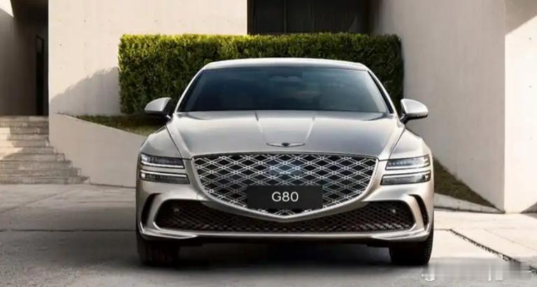 2026款捷尼赛思G80正式上市，售价区间为31.80万至49.38万元，相比2