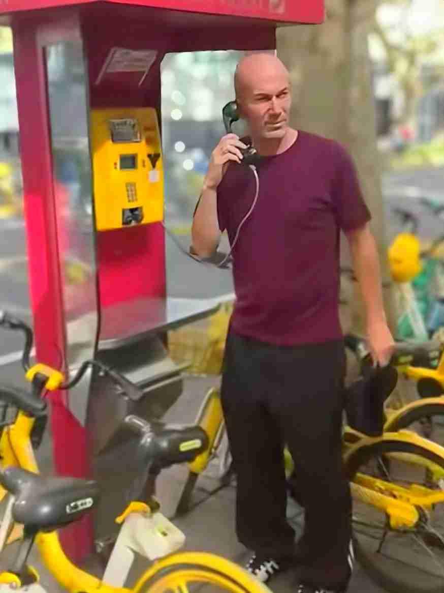 这个光头，好像在哪见过?!
短短12个字，不知道能不能成为一个爆款，期待中...