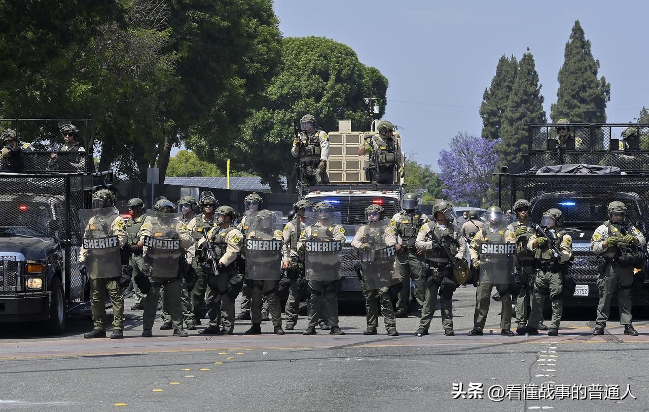 特朗普真的怕了？很多人以为这次撤军是反对派的胜利。错！真相是，这根本不是妥协，而