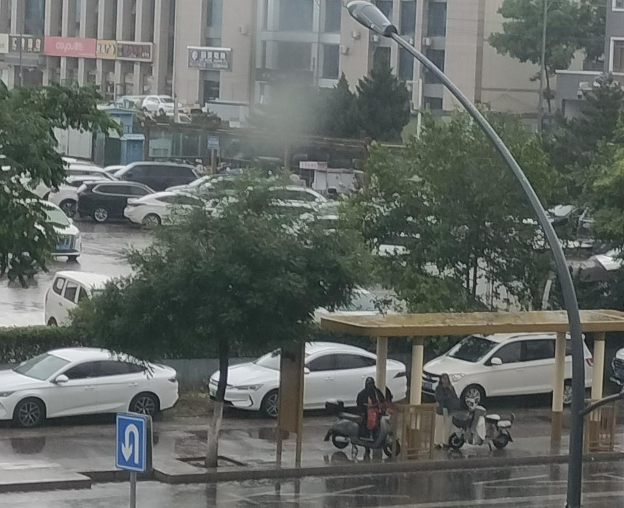燕郊下一场小雨，看见城市最温柔的进步！
昨天突如其来的一场阵雨，让我真切感受到燕
